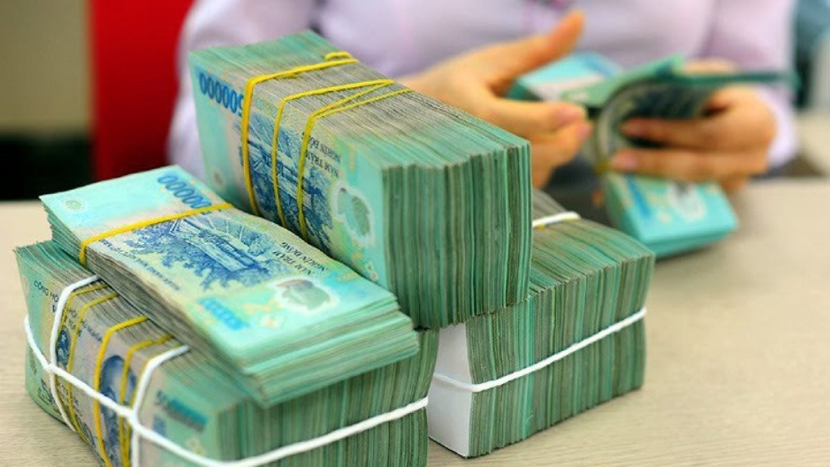 Lãi suất liên ngân hàng giảm sâu