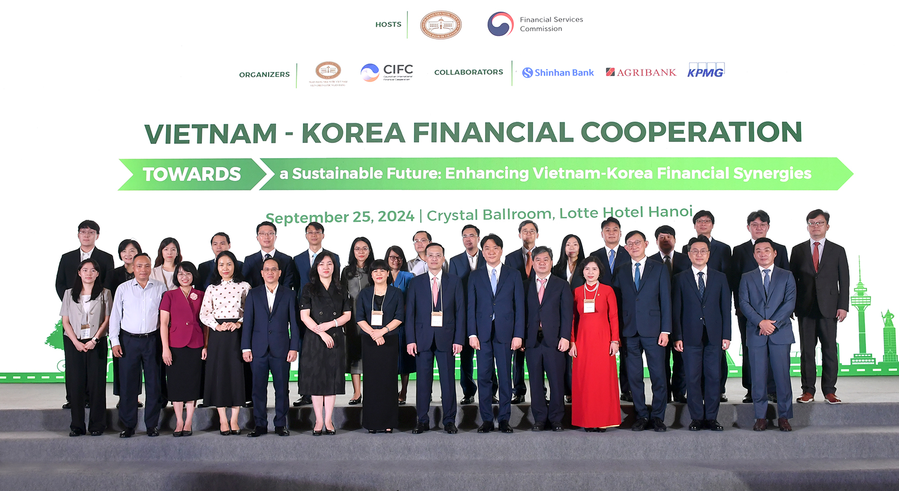 Các đại biểu dự Tọa đàm
