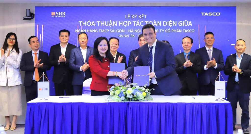hợp tác