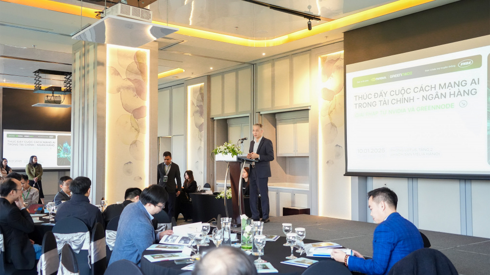 AI Applications in Banking: Optimizing Operational Efficiency, Enhancing Customer Experience