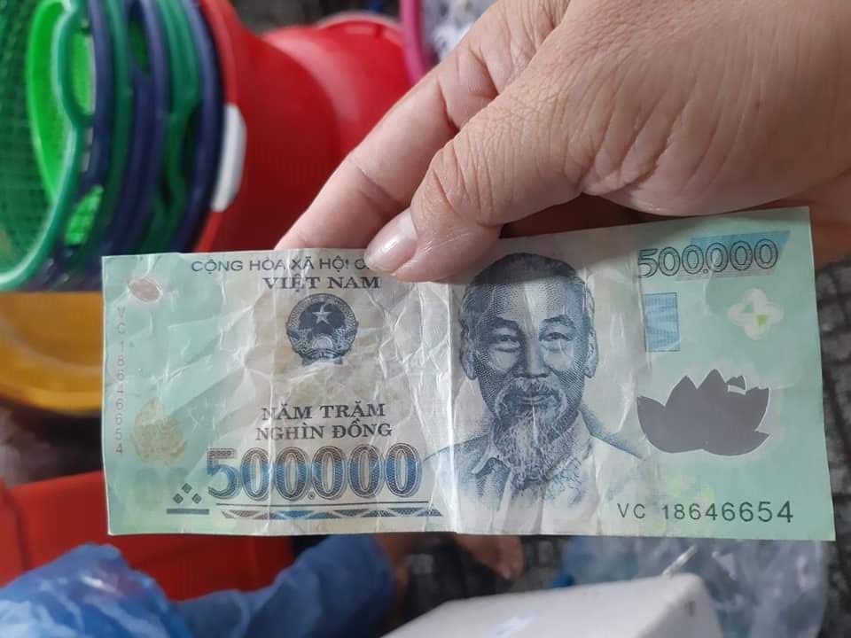 tiền giả