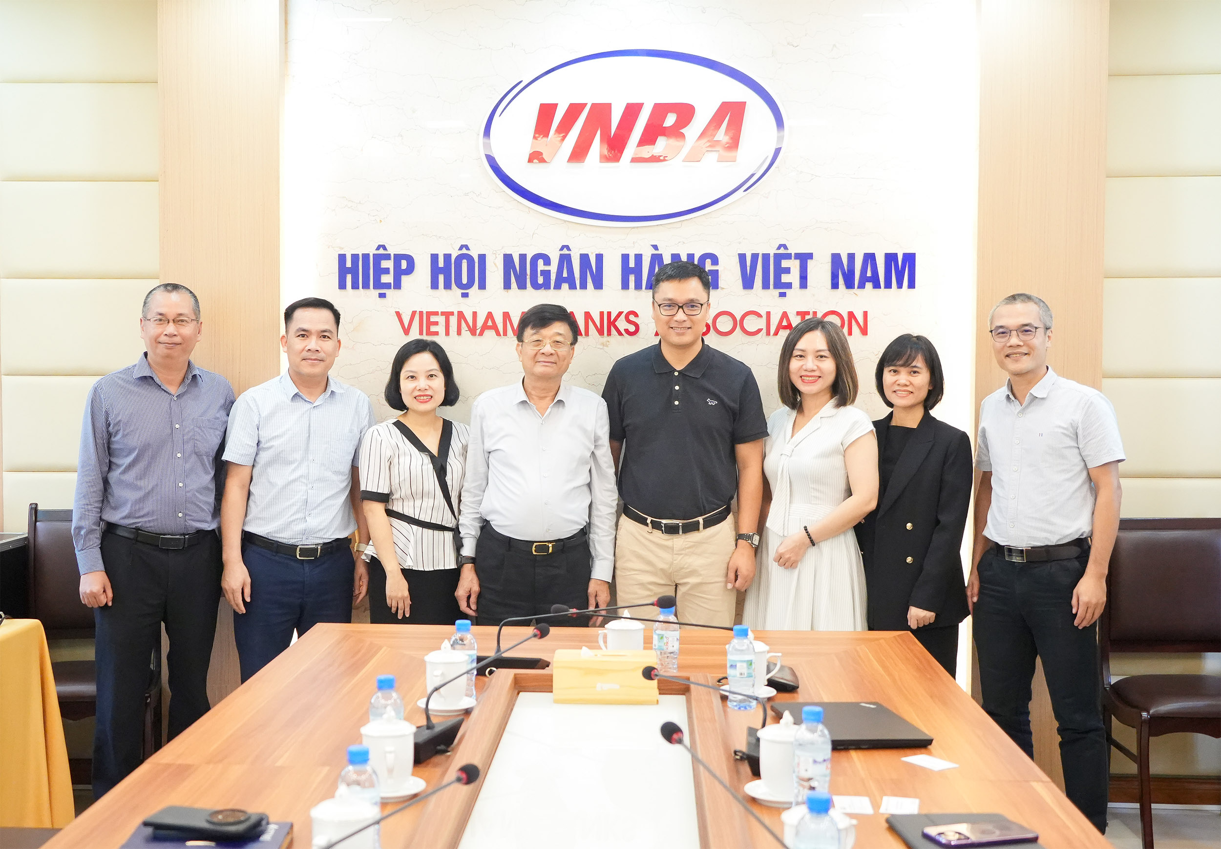 VNBA và FPT IS thảo luận cơ hội hợp tác thúc đẩy chuyển đổi số lĩnh vực ngân hàng