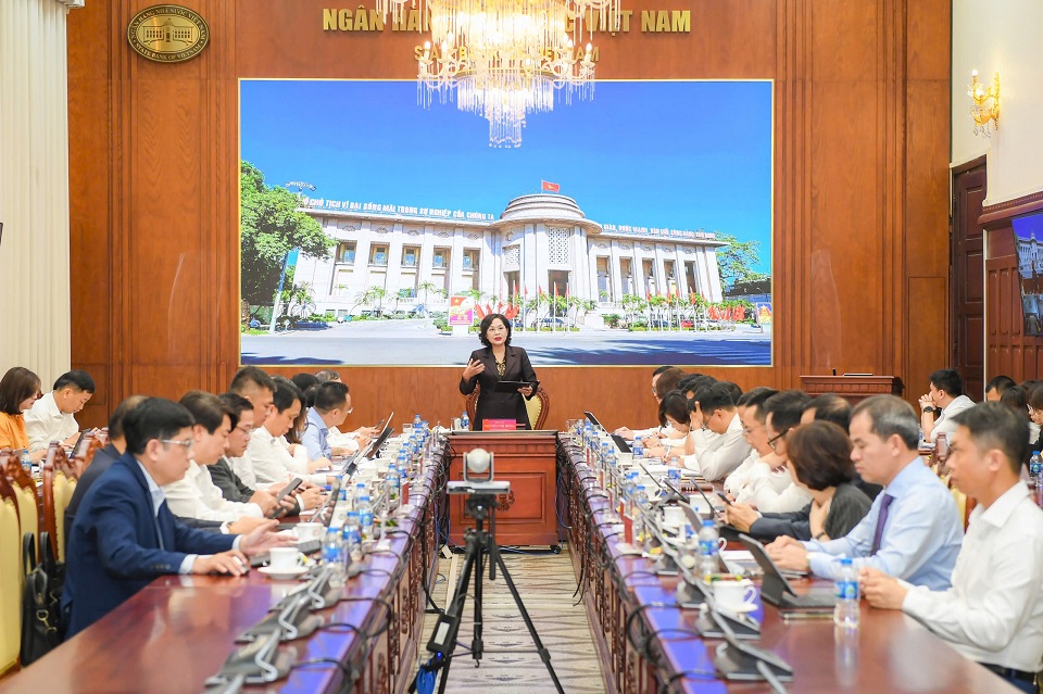 Hội nghị sơ kết tình hình thực hiện phương án chuyển giao bắt buộc của các ngân hàng