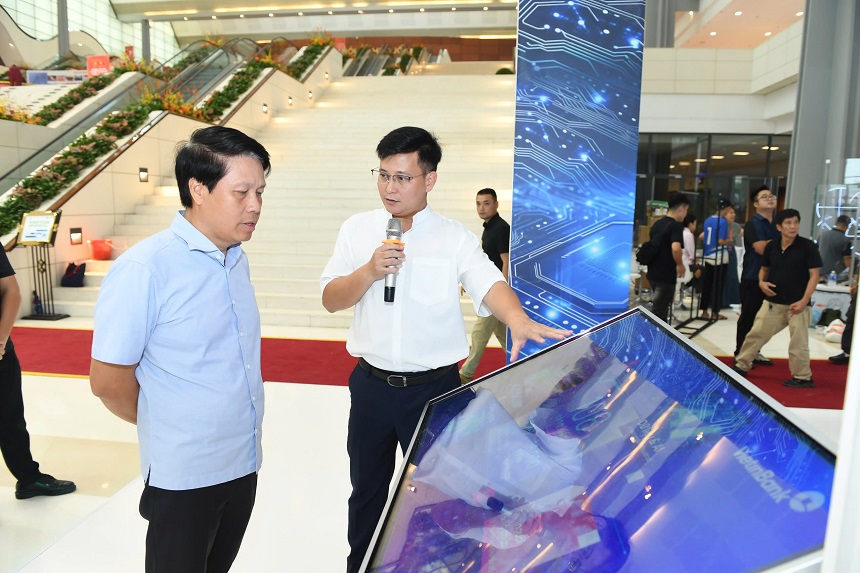 Gian triển lãm ngành Ngân hàng chào mừng Đại hội Đại biểu Đảng bộ Chính phủ lần thứ I, nhiệm kỳ 2025-2030
