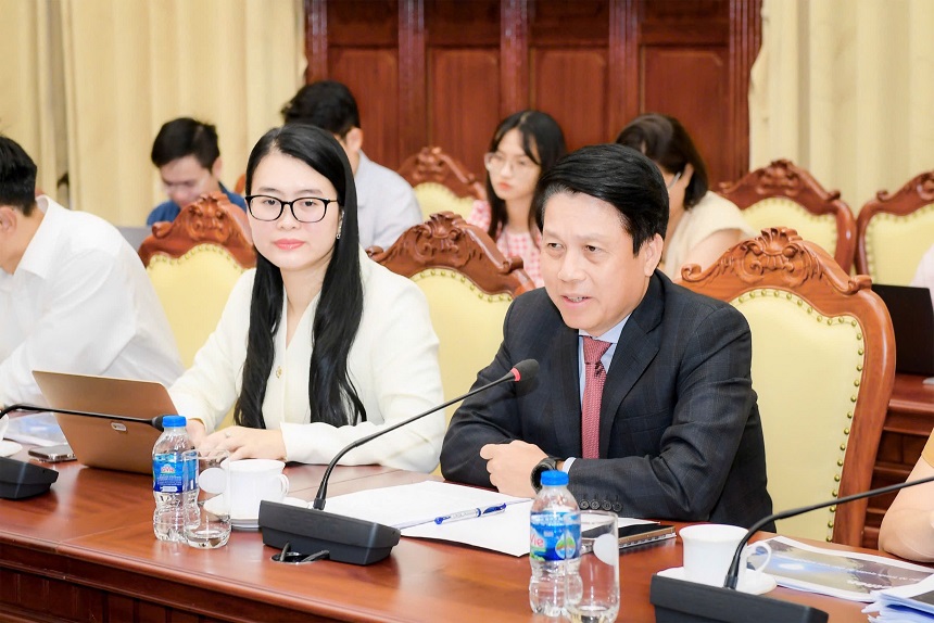 Phó Thống đốc Phạm Tiến Dũng phát biểu tại buổi làm việc