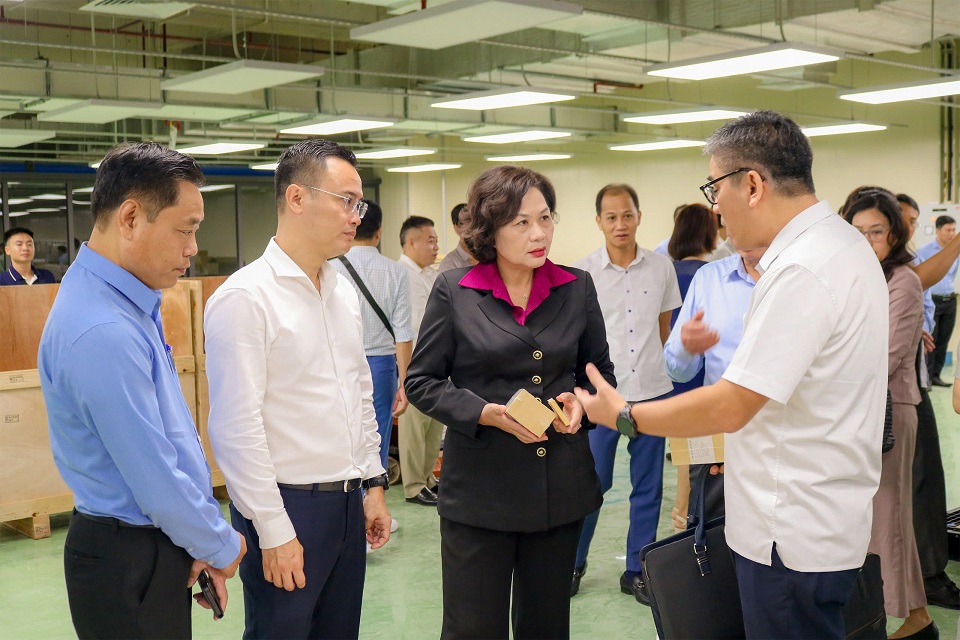 Thống đốc Nguyễn Thị Hồng kiểm tra tình hình thực tế triển khai Dự án NH.09B