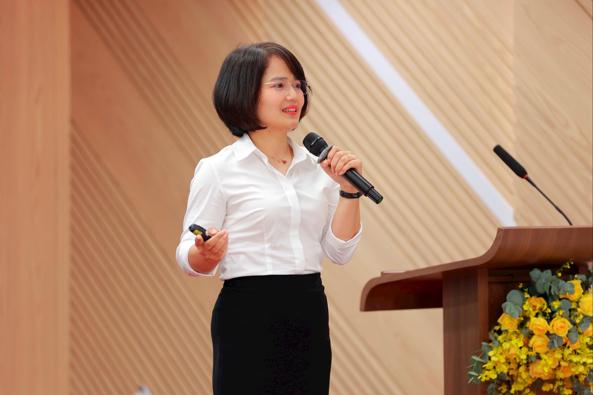 Phó Tổng Giám đốc Nguyễn Thị Quỳnh Giao tại chương trình Chuyển đổi hoạt động Ngân hàng Bán lẻ khu vực TP.HCM