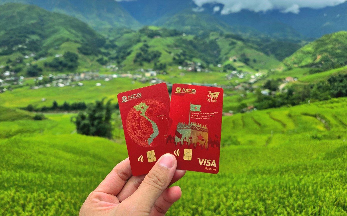 Thẻ Visa Tự Hào gồm 2 phiên bản đặc biệt
