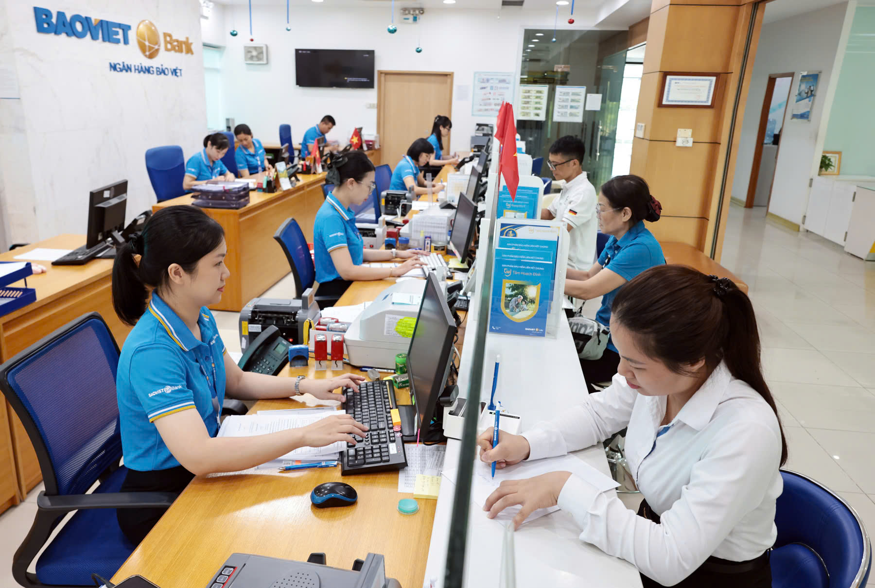 BAOVIET Bank: Tín dụng 9 tháng tăng trưởng tích cực