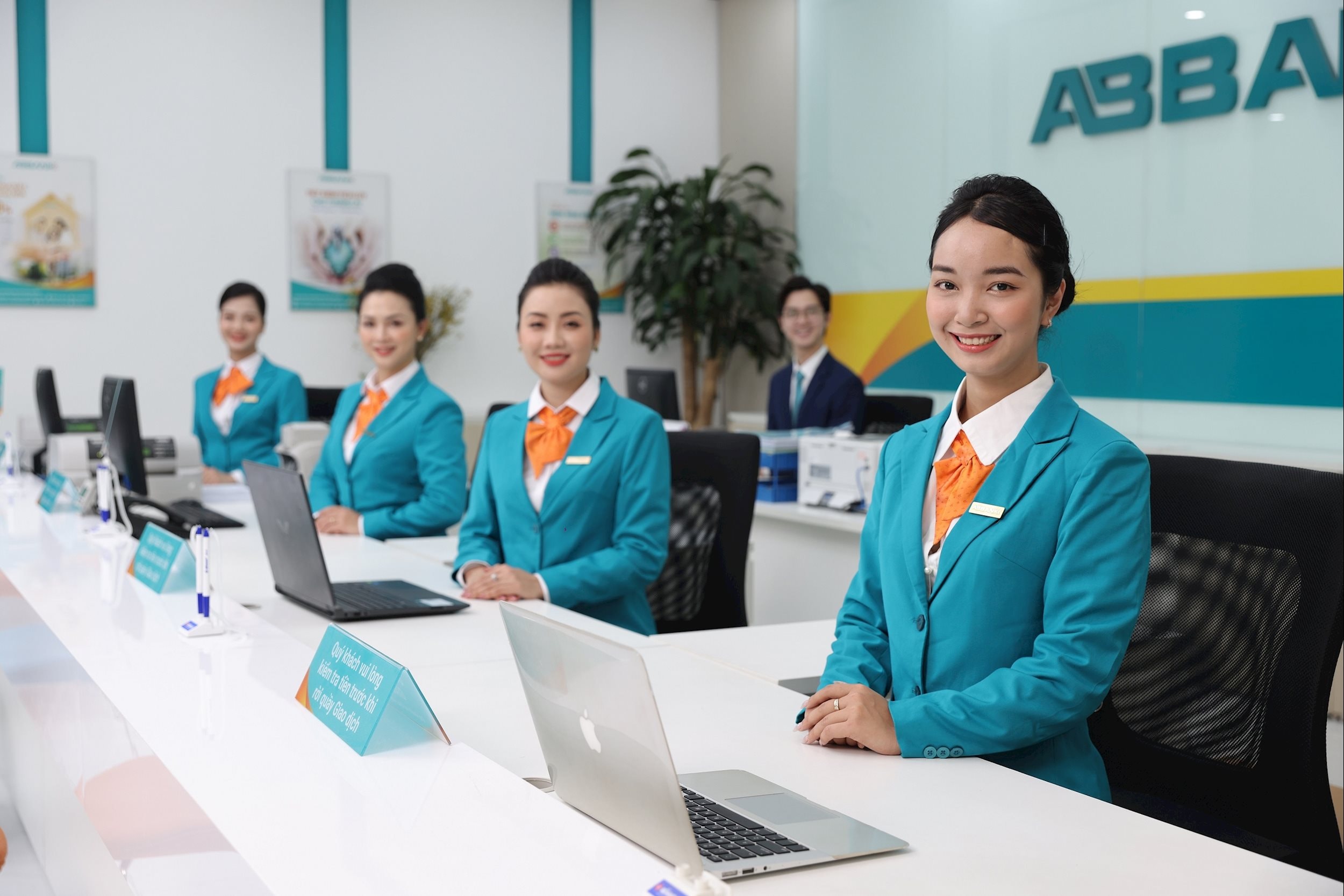 Kết thúc quý 3, ABBANK đạt 128% kế hoạch lợi nhuận năm 2025, được chấp thuận tăng vốn điều lệ thêm 3.600 tỷ đồng
