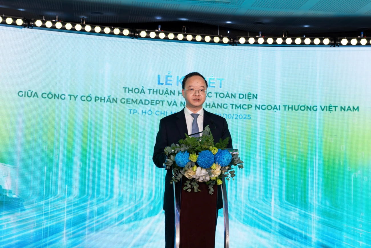 Ông Lê Quang Vinh - Thành viên HĐQT, Tổng giám đốc Vietcombank phát biểu