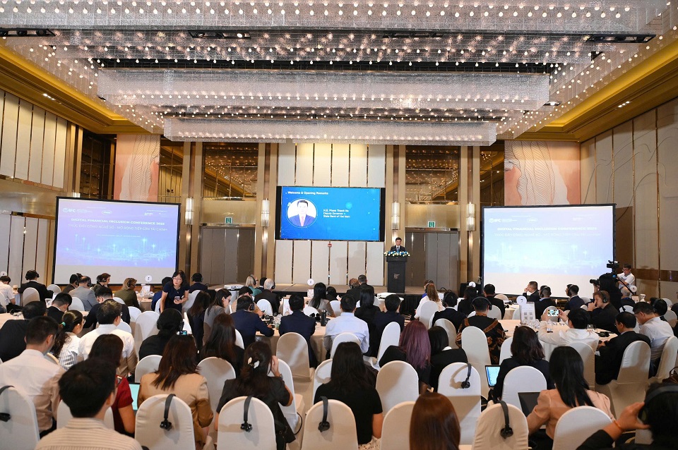 Diễn đàn Cấp cao về Thúc đẩy công nghệ số - Mở rộng tiếp cận tài chính