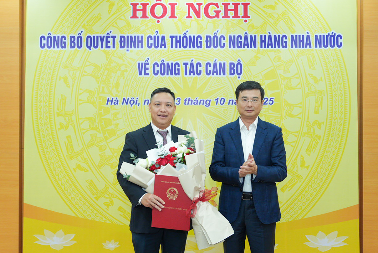 Phó Thống đốc Phạm Thanh Hà trao Quyết định bổ nhiệm cho ông Nguyễn Anh Tuấn