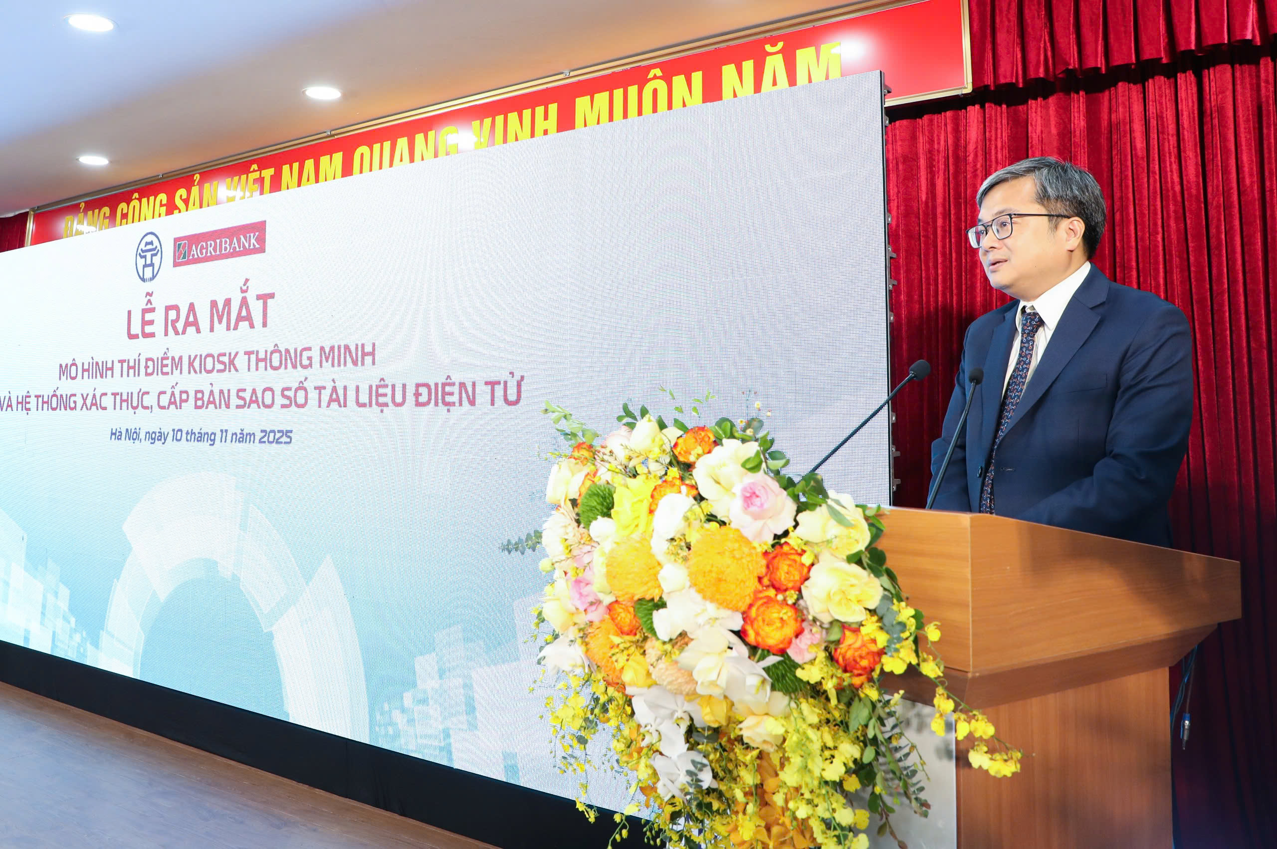 Ông Trương Việt Dũng - Phó Chủ tịch UBND TP Hà Nội phát biểu tại buổi lễ