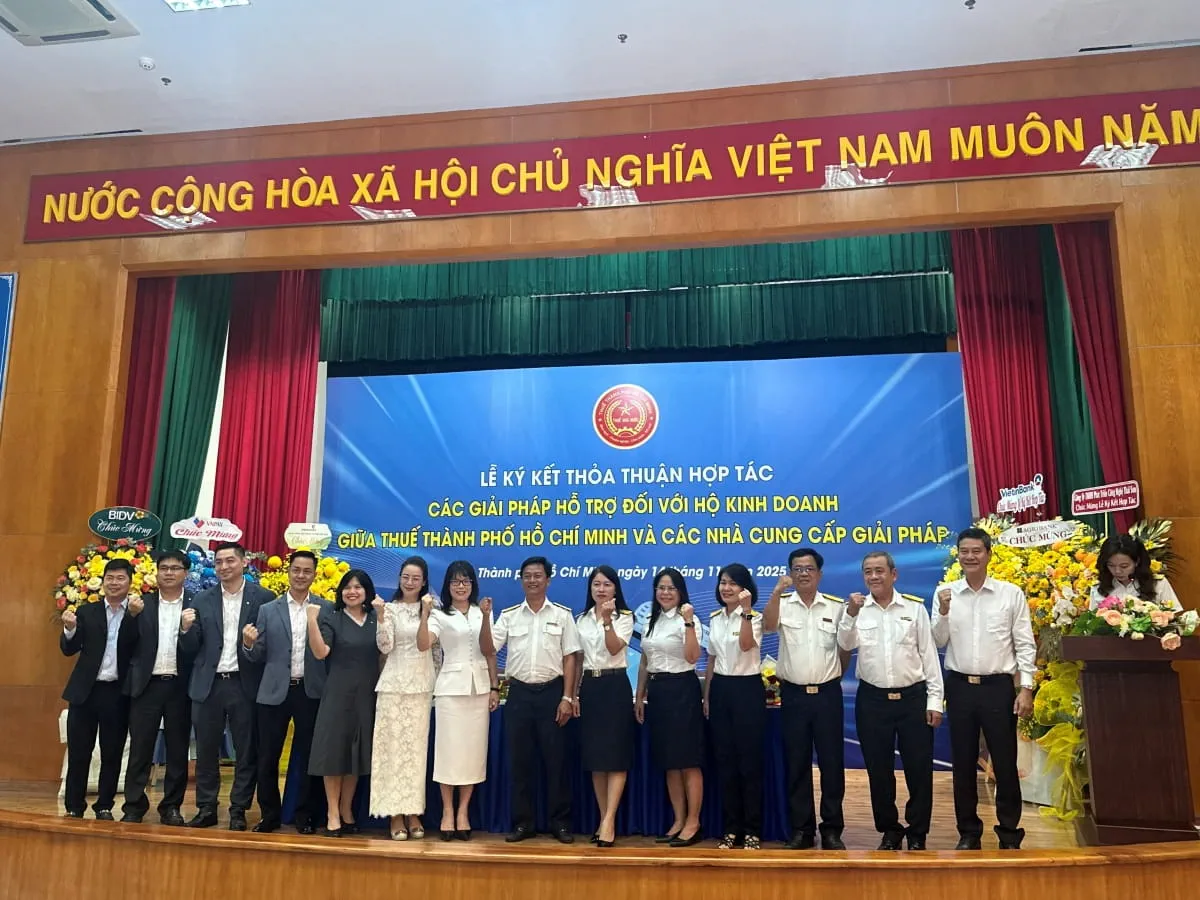 Thuế Tp.Hồ Chí Minh và Vietcombank thể hiện quyết tâm đồng hành, thực hiện tốt nhất việc chuyển đổi mô hình quản lý thuế hộ kinh doanh trên địa bàn thành phố