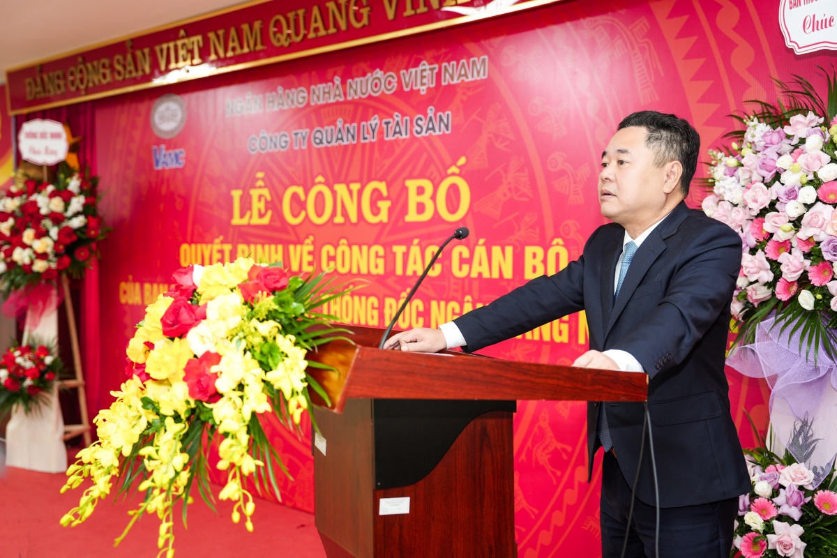 Phó Thống đốc Nguyễn Ngọc Cảnh phát biểu giao nhiệm vụ