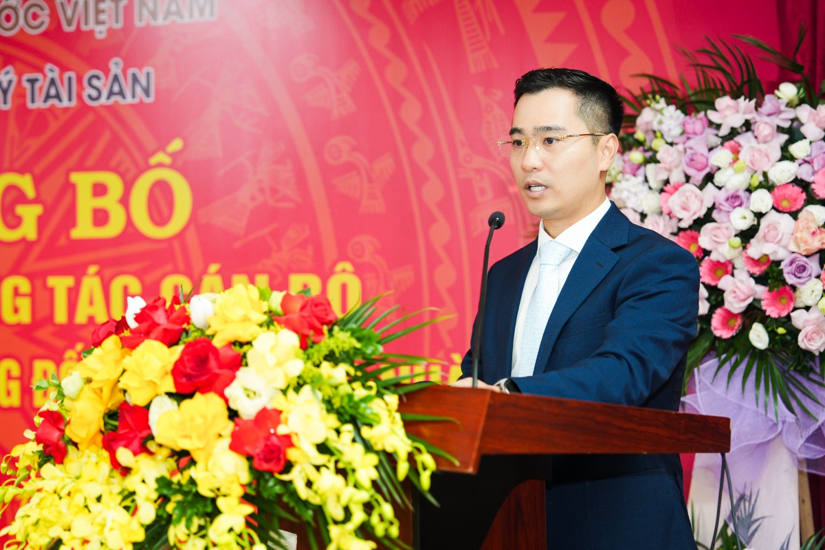 Đồng chí Trần Trung Dũng - Chủ tịch Hội đồng thành viên VAMC phát biểu nhận nhiệm vụ