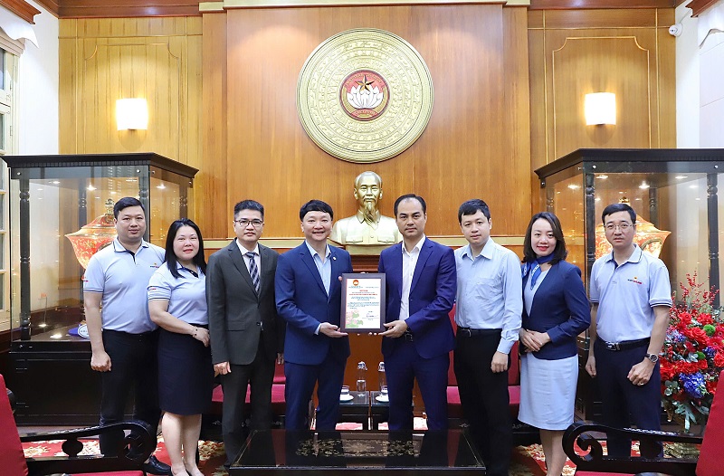 Vietbank nhận thư cảm ơn từ Uỷ ban Trung ương Mặt trận Tổ quốc Việt Nam