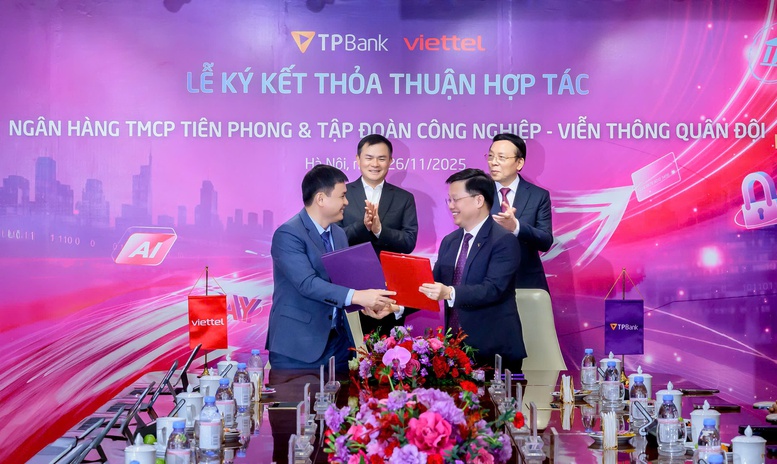 Hợp tác chiến lược thúc đẩy chuyển đổi số toàn diện giữa TPBank và Viettel - Ảnh: VGP