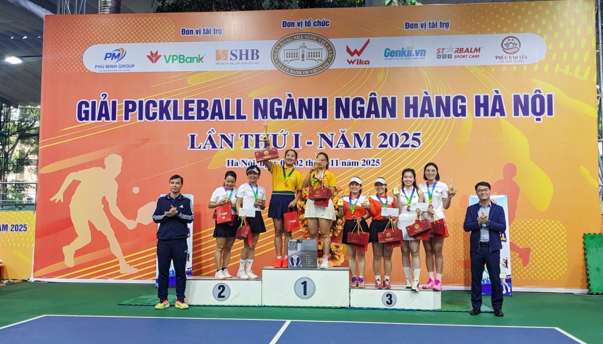 Trao giải nội dung Đôi nữ