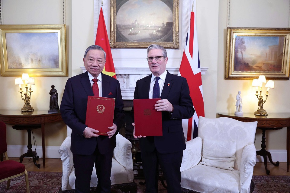 Tổng Bí thư Tô Lâm và Thủ tướng Liên hiệp Vương quốc Anh và Bắc Ireland Keir Starmer ra Tuyên bố chung về việc nâng cấp quan hệ Việt Nam - Anh lên Đối tác Chiến lược toàn diện