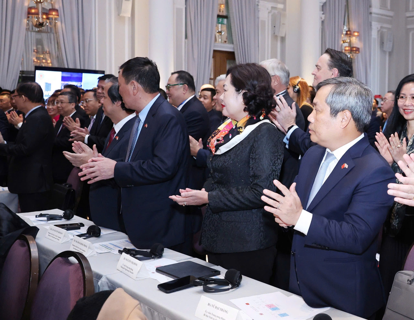 Thống đốc Nguyễn Thị Hồng tham dự sự kiện trong khuôn khổ chuyến công tác