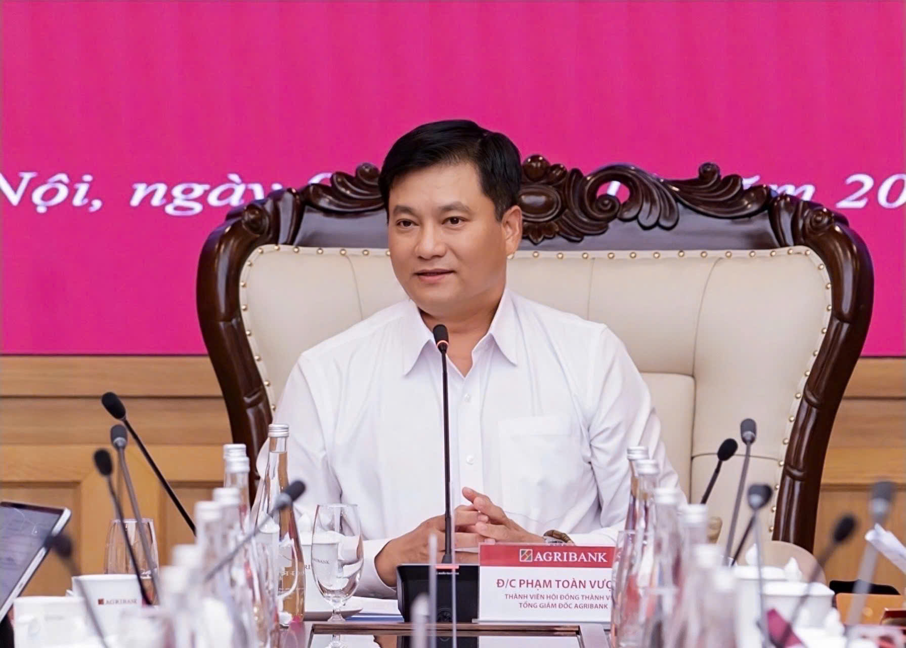 Tổng Giám đốc Agribank Phạm Toàn Vượng phát biểu chỉ đạo tại phiên họp