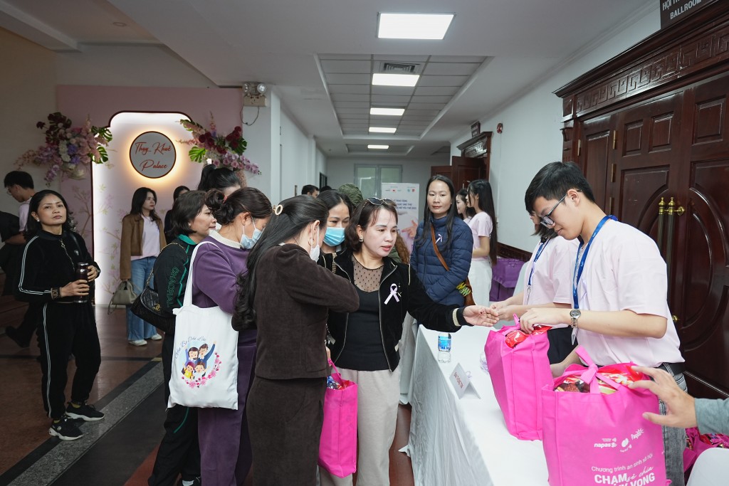 Năm 2025, chương trình sẽ hỗ trợ tầm soát ung thư miễn phí cho 2.010 phụ nữ yếu thế.