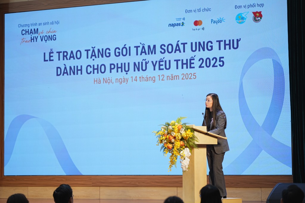 Bà Nguyễn Thị Thu Hiền, Phó Chủ tịch Hội Liên hiệp Phụ nữ Việt Nam phát biểu