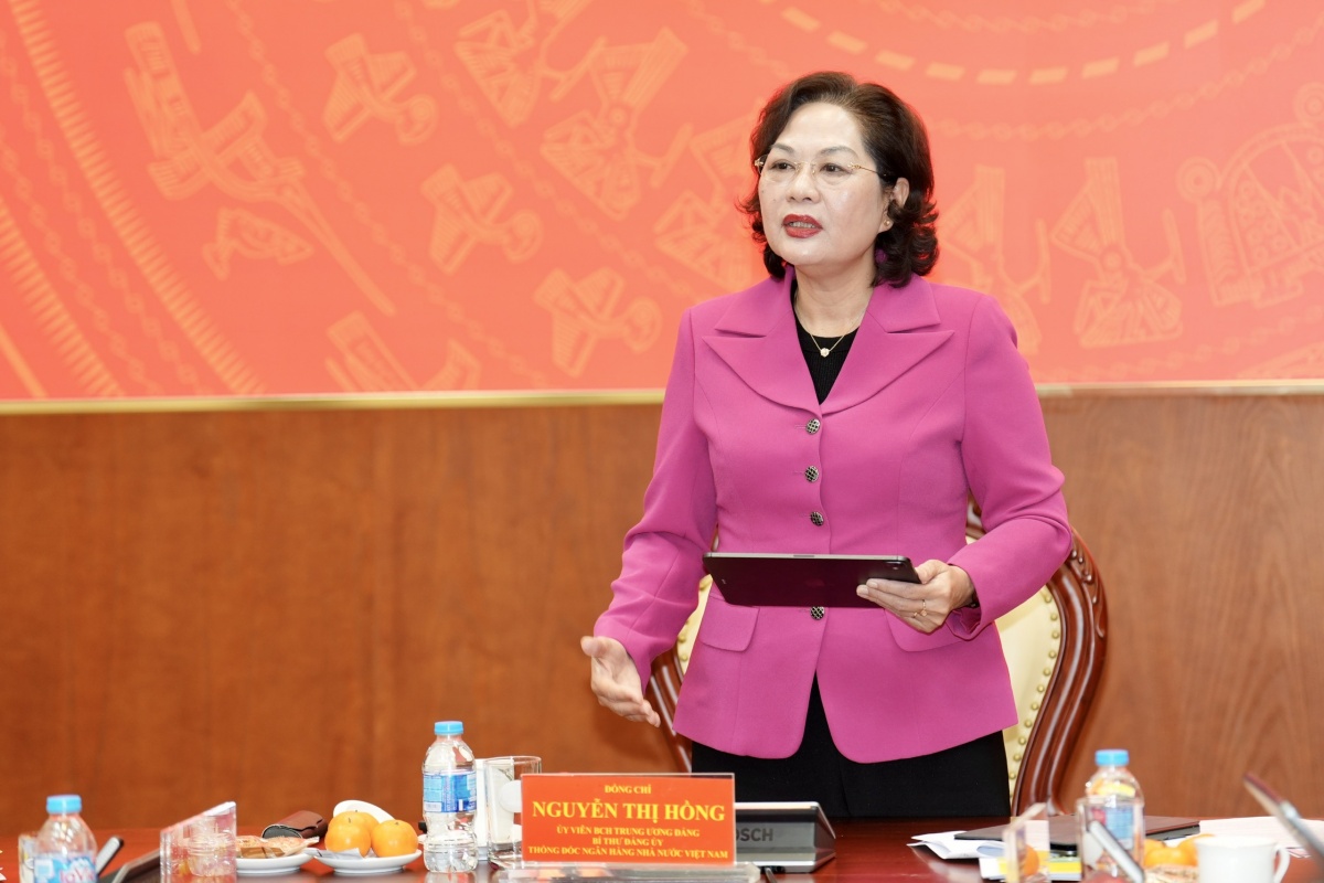 Đồng chí Nguyễn Thị Hồng, Bí thư Đảng uỷ, Thống đốc NHNN phát biểu khai mạc Hội nghị