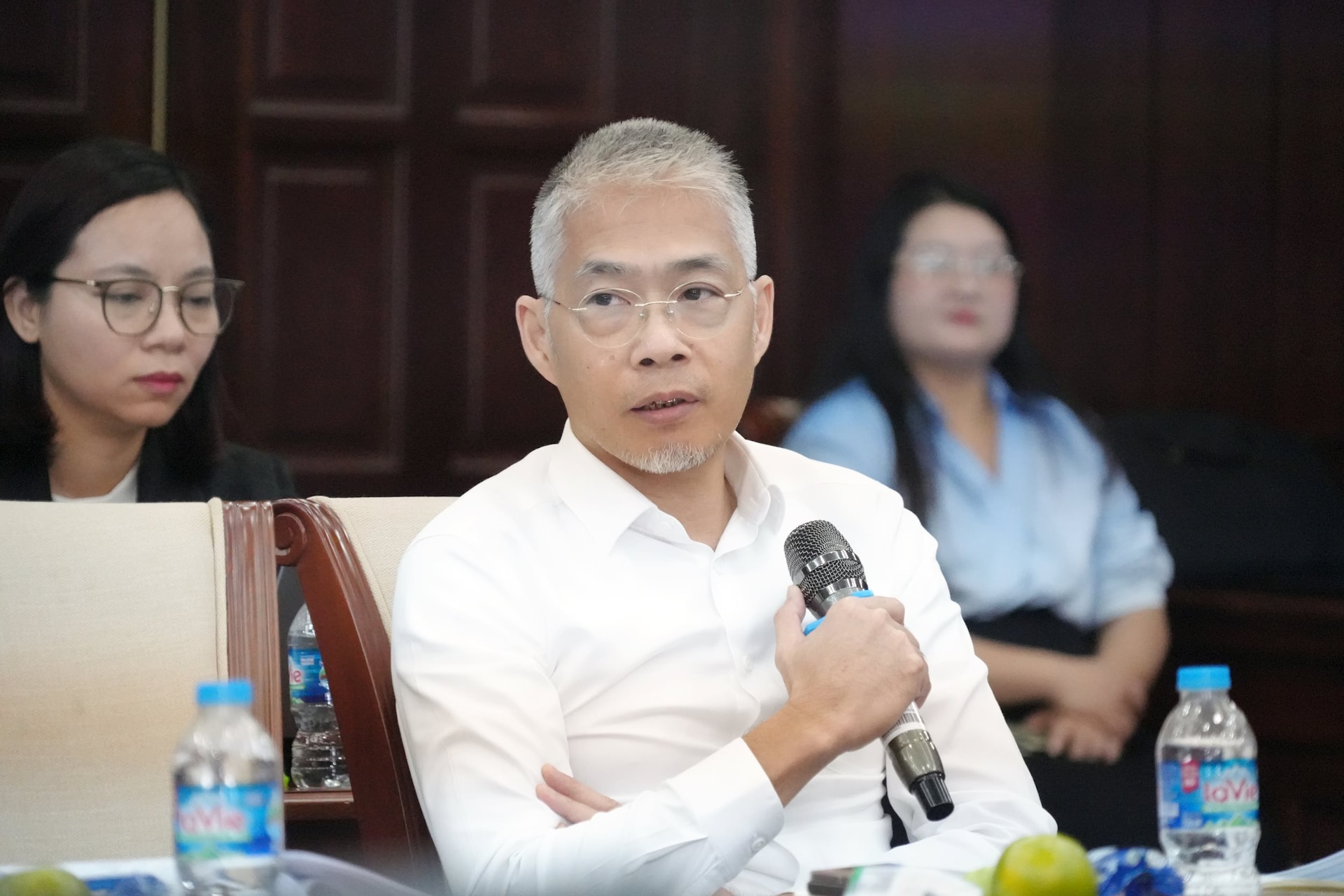 Ông Nguyễn Hồng Quân, Uỷ viên Hội đồng Hiệp hội phát biểu tại cuộc họp