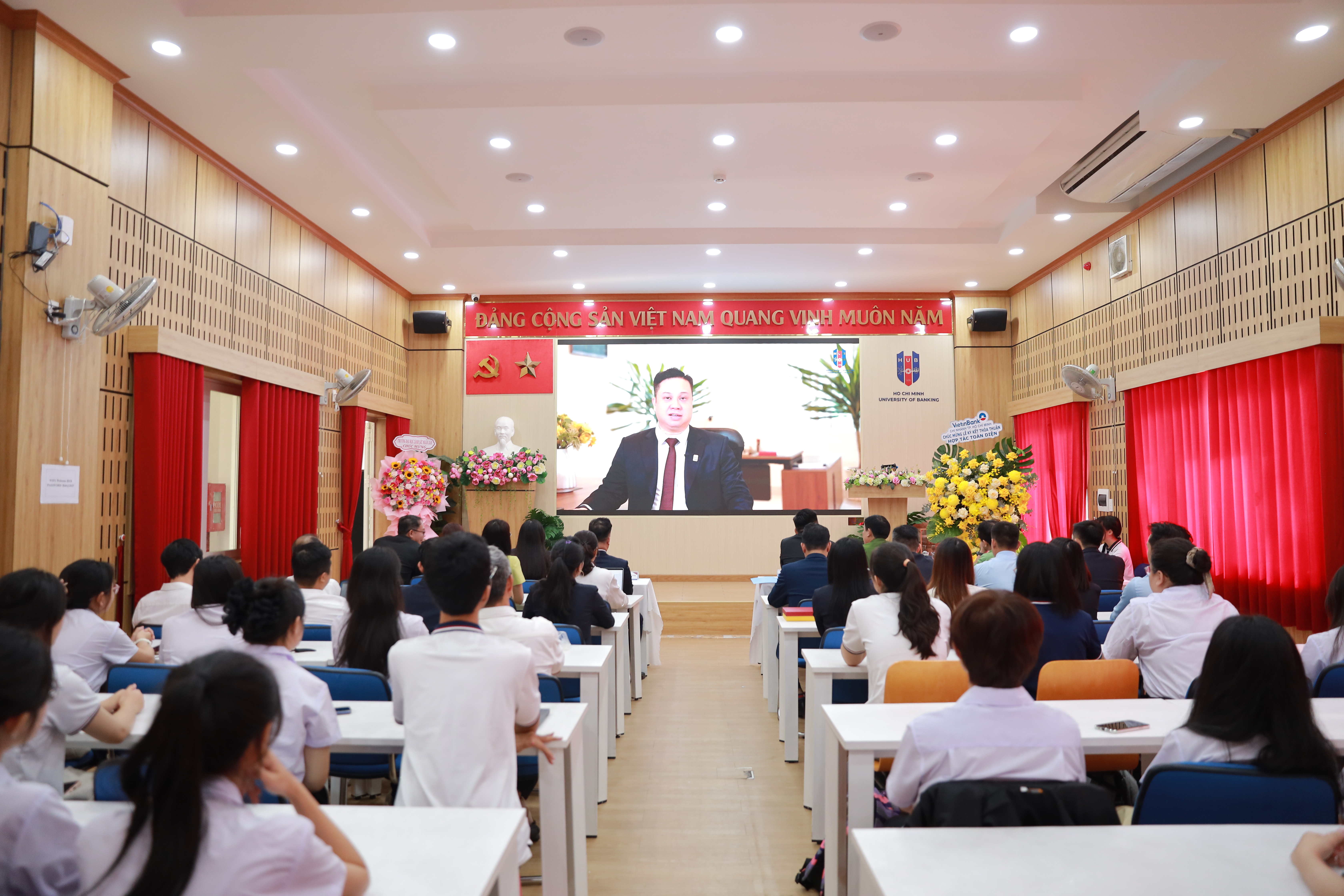 Toàn cảnh buổi lễ