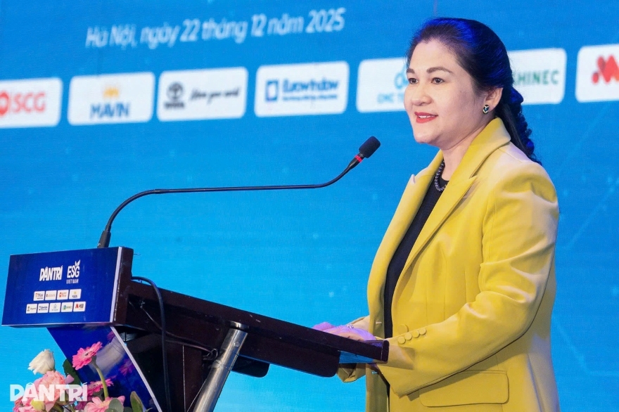 Bà Nguyễn Thị Hà - Thứ trưởng Bộ Nội vụ phát biểu khai mạc Diễn đàn ESG Việt Nam 2025