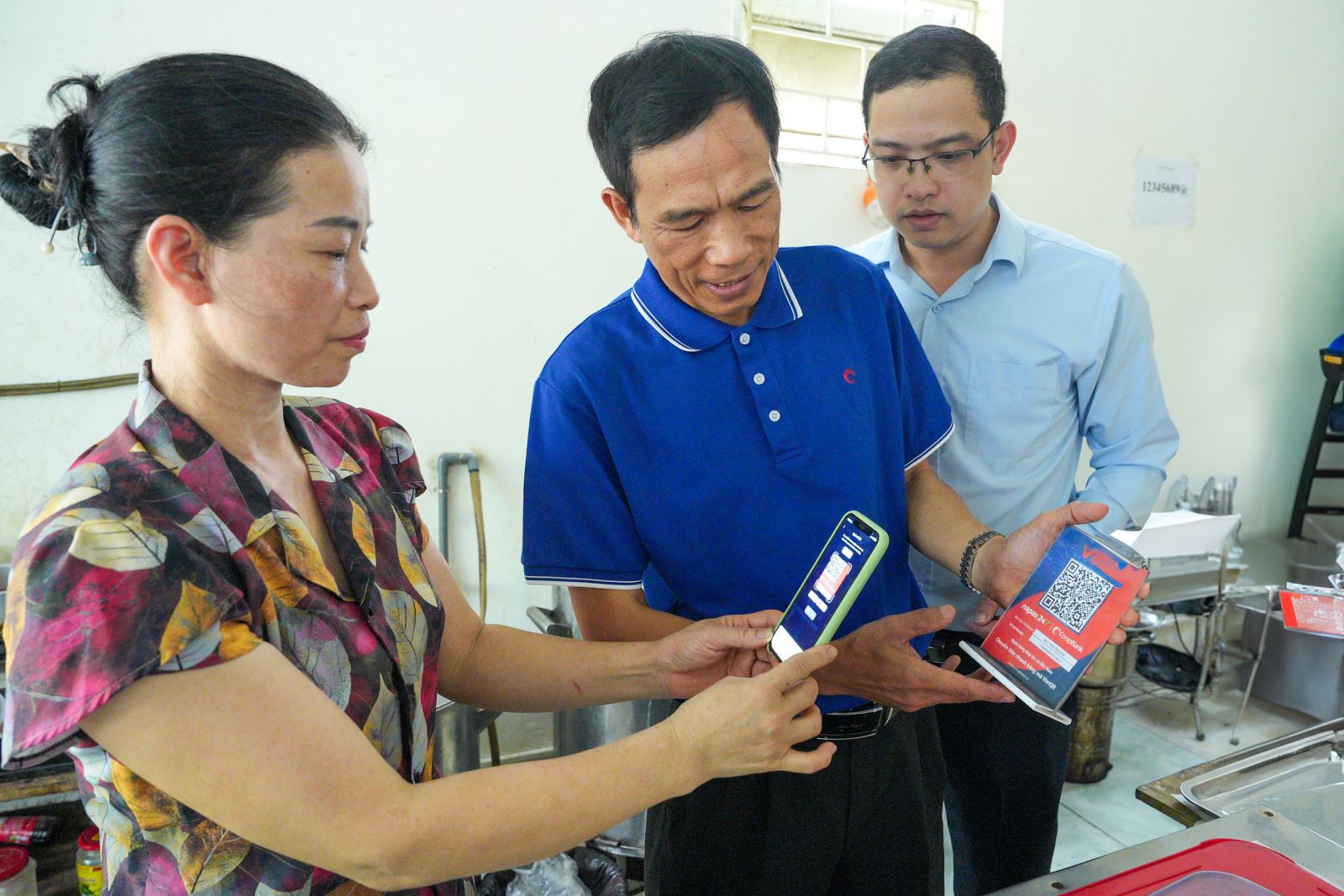 Từ tinh thần “bình dân” đến mục tiêu “hiện đại”, phong trào “Bình dân học vụ số” tại Co-opBank đang từng bước khẳng định vai trò là nền móng quan trọng cho chuyển đổi số bền vững