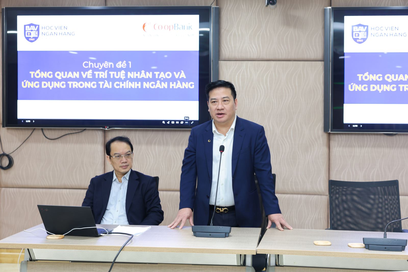 Ông Nguyễn Thạc Tâm - Phó Tổng Giám đốc Co-opBank phát biểu tại Chương trình đào tạo “Trí tuệ nhân tạo AI trong ngân hàng” do Co-opBank tổ chức