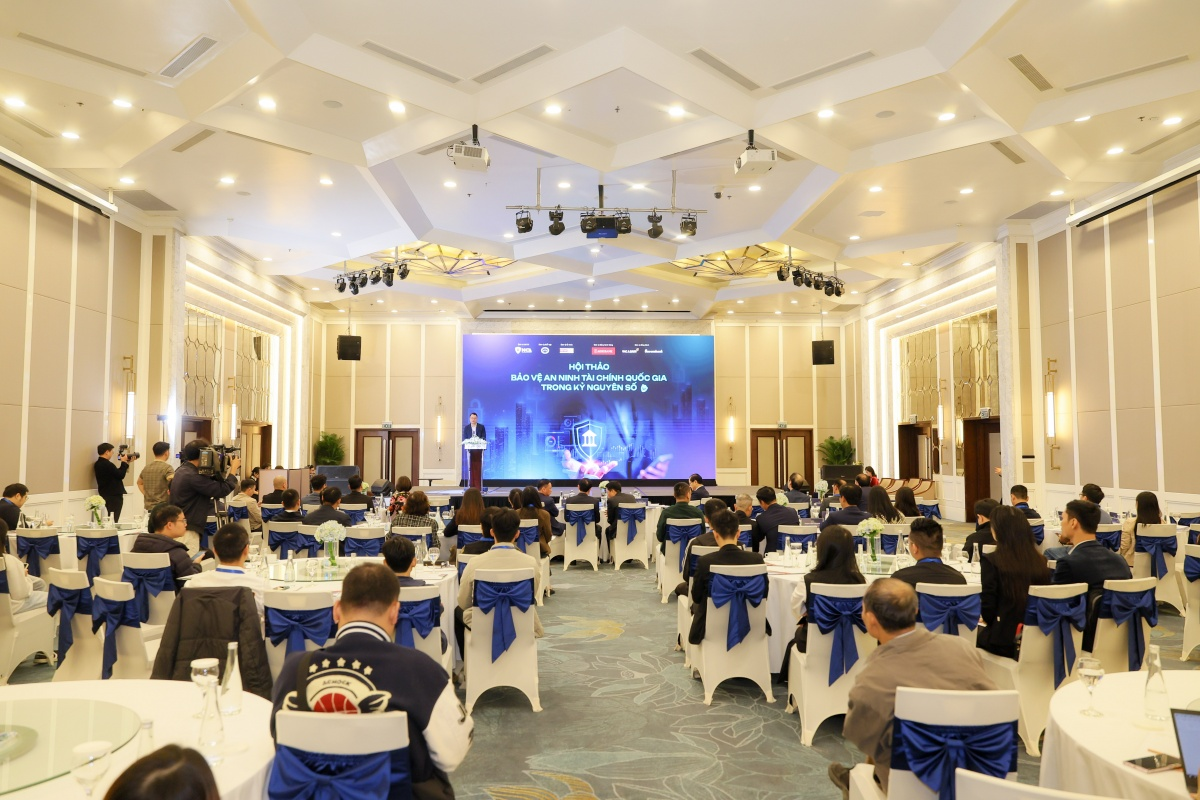 Ngành Ngân hàng tiên phong chuyển đổi số, siết chặt “lá chắn” an ninh mạng