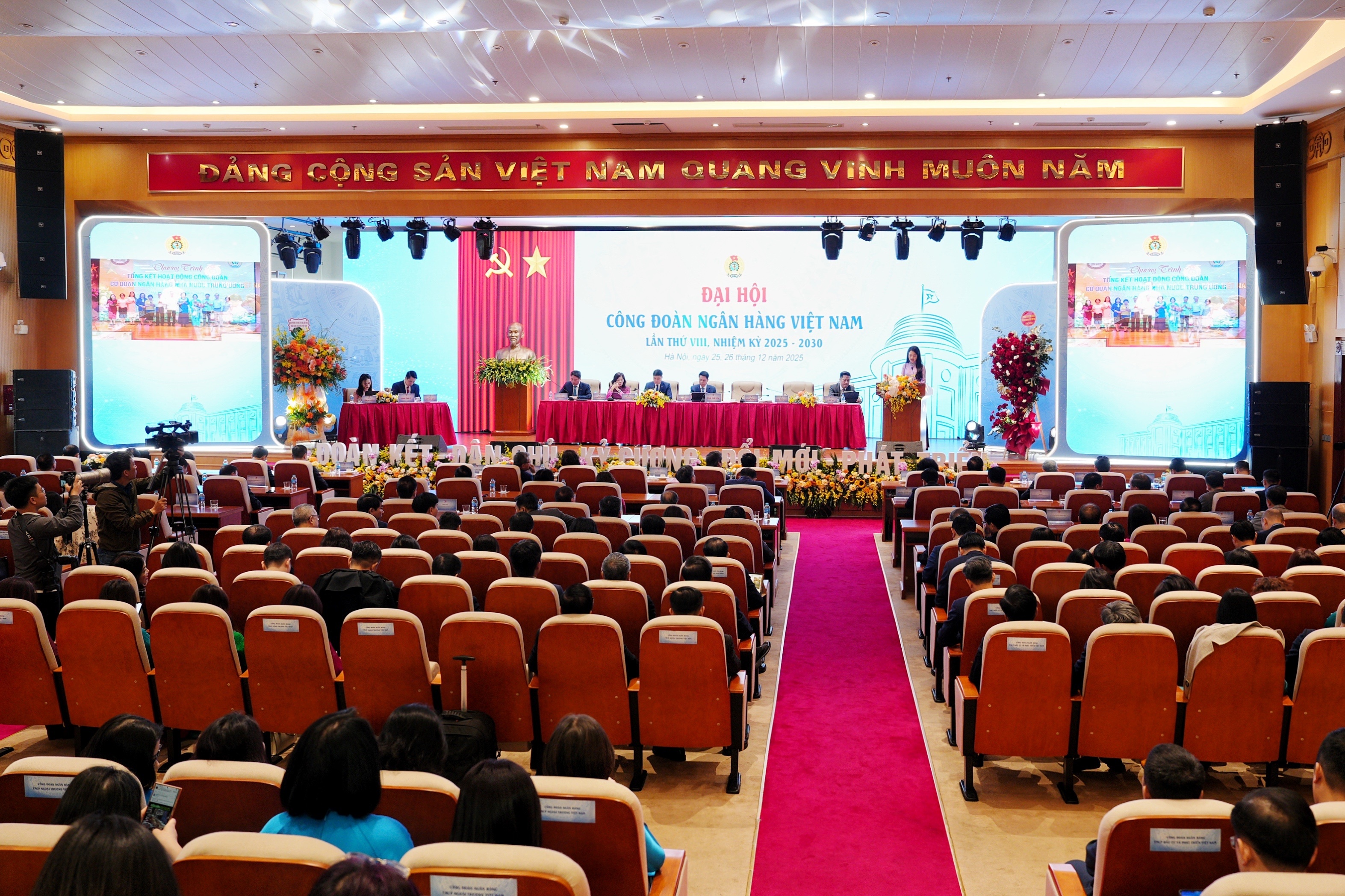 Toàn cảnh Đại hội