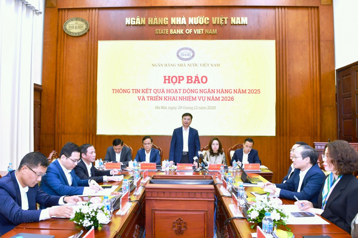 Toàn cảnh Họp báo