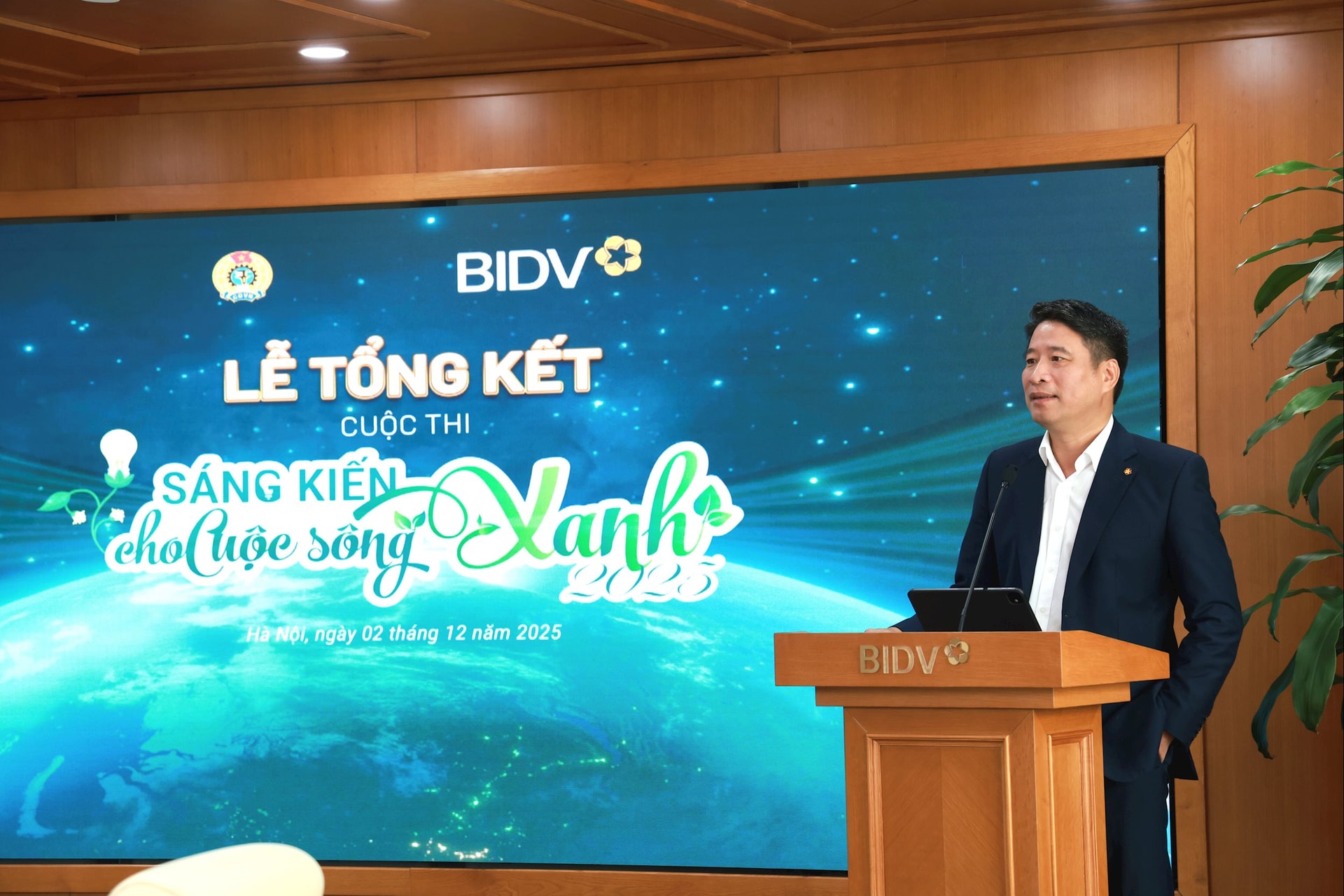 Ông Trần Phương đánh giá cao những nỗ lực sáng tạo không ngừng nghỉ của các nhóm tác giả