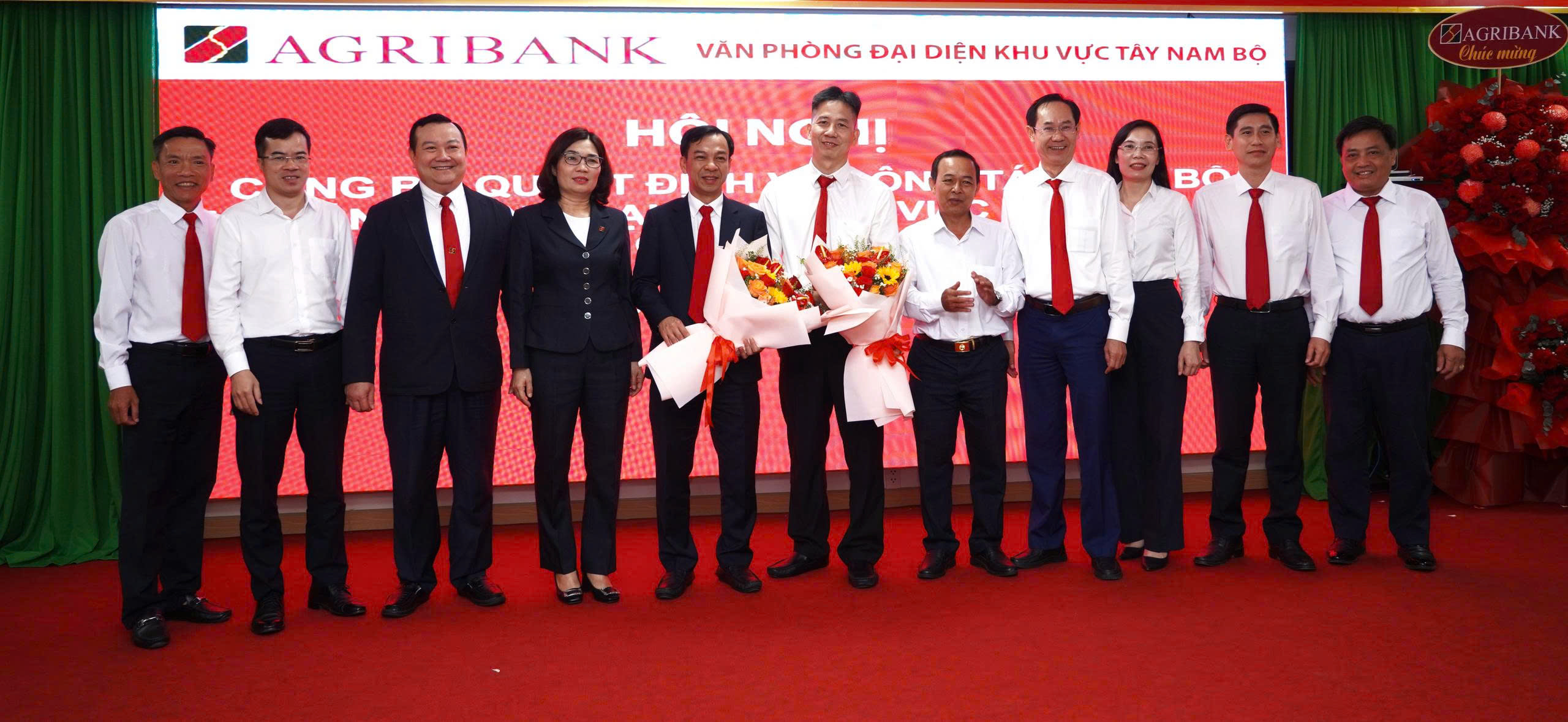 Hội nghị công bố các Quyết định của Hội đồng thành viên Agribank về công tác cán bộ tại Văn phòng đại diện và Chi nhánh Cần Thơ II
