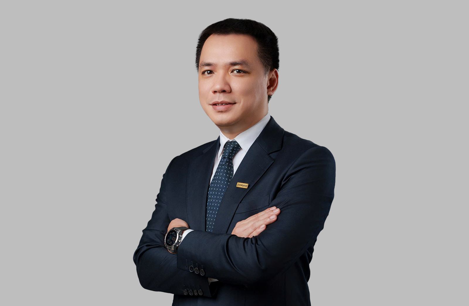 Chân dung và người tiền nhiệm, ông Nguyễn Cảnh Anh.