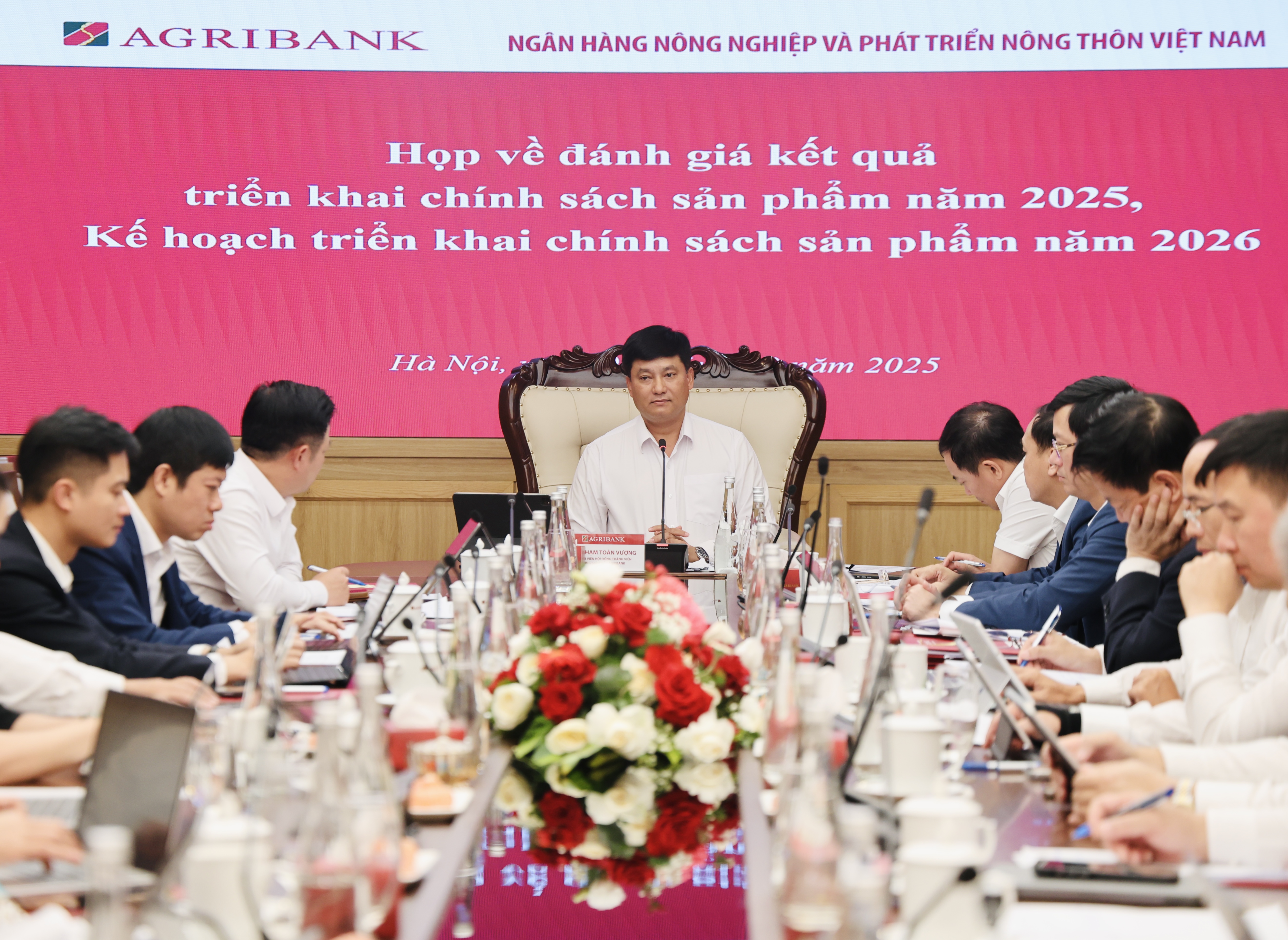 Tổng Giám đốc Phạm Toàn Vượng chỉ đạo các đơn vị phát huy tinh thần chủ động, sáng tạo trong triển khai chính sách và phát triển sản phẩm dịch vụ năm 2026