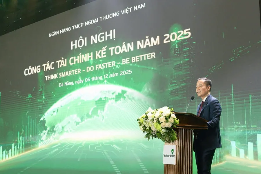 Ông Lê Hoàng Tùng - Phó Tổng Giám đốc Vietcombank phát biểu khai mạc Hội nghị