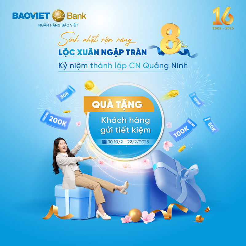 BAOVIET Bank Quảng Ninh tặng quà khách gửi tiết kiệm dịp kỷ niệm 8 năm