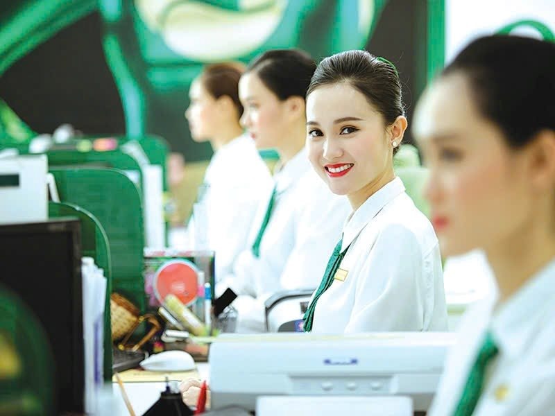 Năm 2024, ngành ngân hàng tiếp tục giữ vai trò trụ cột trong thị trường trái phiếu doanh nghiệp, với tổng giá trị phát hành hơn 318.400 tỷ đồng, chiếm 67%