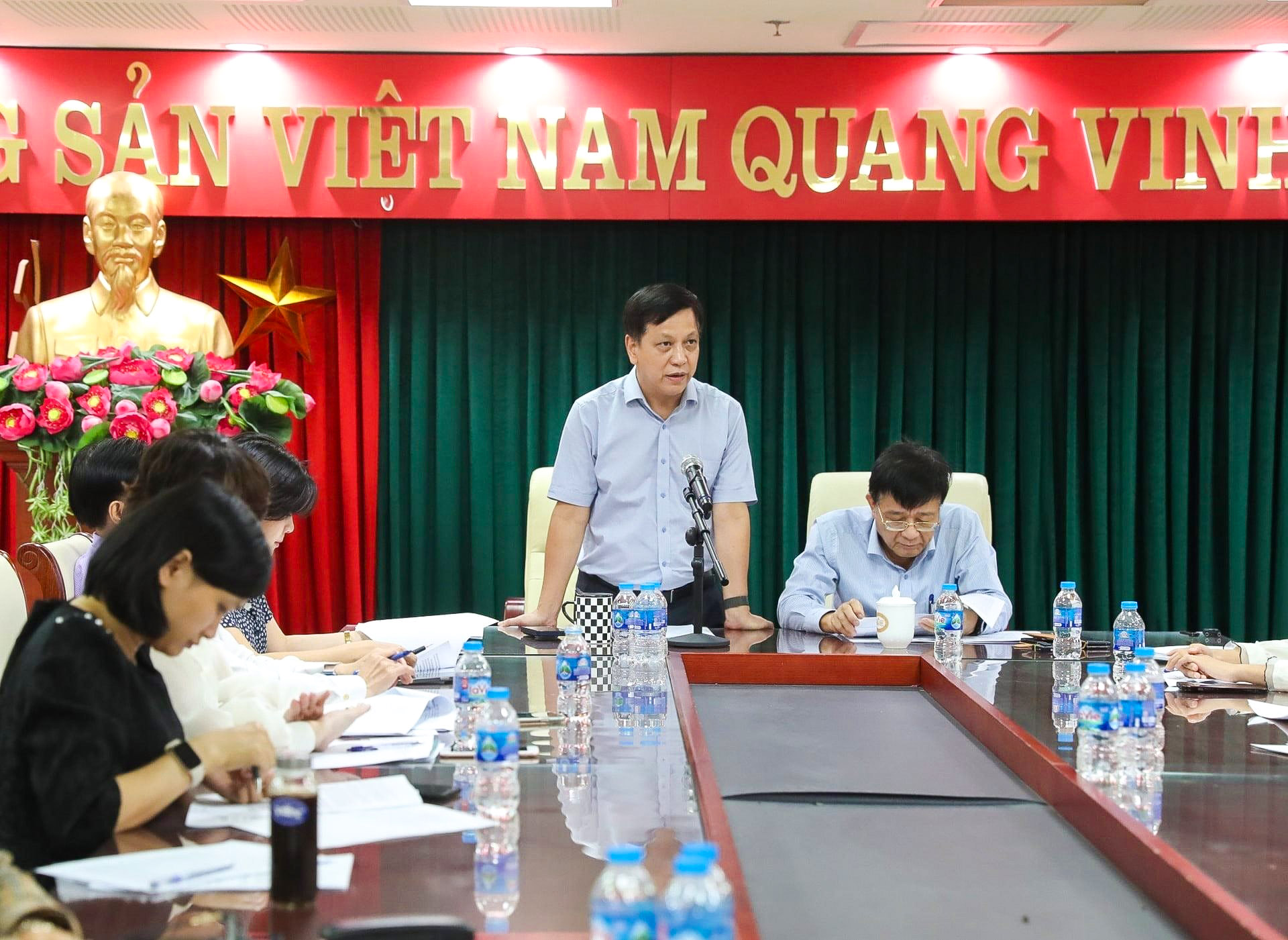 Ông Đào Xuân Tuấn, Vụ trưởng Vụ Quản lý ngoại hối, NHNN phát biểu tại một cuộc họp của Tổ công tác lấy ý kiến và thảo luận những vấn đề còn vướng mắc trong quá trình xây dựng Bộ quy tắc