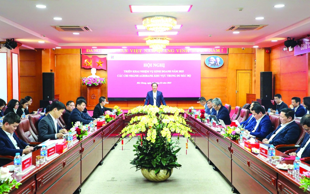 Phó Tổng Giám đốc Đoàn Ngọc Lưu chủ trì Hội nghị triển khai nhiệm vụ kinh doanh năm 2025 các chi nhánh Agribank khu vực Trung du Bắc bộ