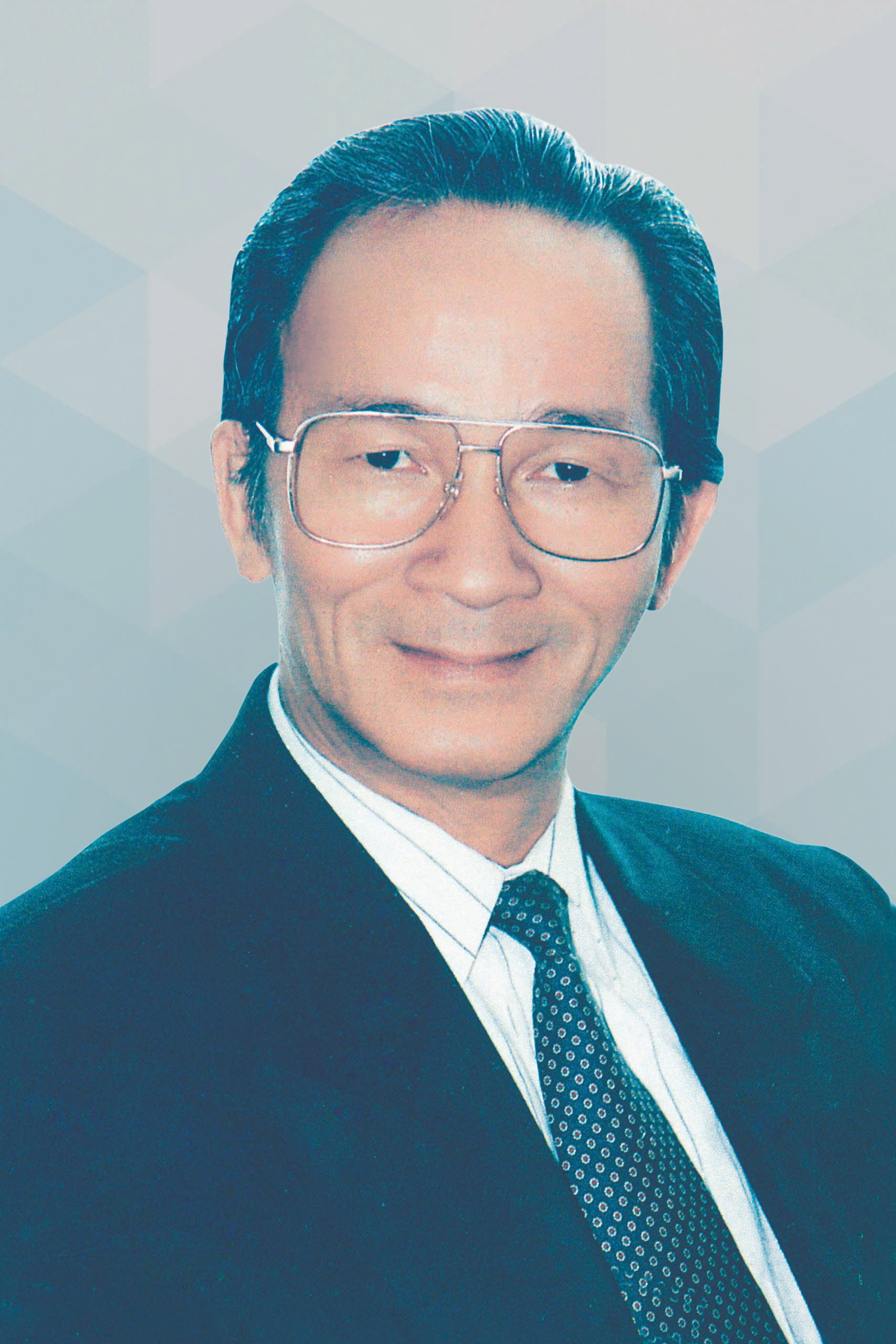 Ông Nguyễn Văn Dễ - Nguyên Chủ tịch HĐQT kiêm Tổng giám đốc ngân hàng Vietcombank - Nguyên chủ tịch hội đồng Hiệp hội Ngân hàng Việt Nam (Chủ tịch HĐHH nhiệm kỳ I (từ 1994 - tháng 1/1996)
