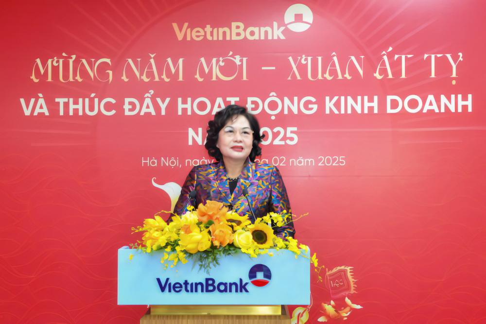 Thống đốc Nguyễn Thị Hồng gửi lời chúc năm mới đến toàn thể lãnh đạo và cán bộ, nhân viên hệ thống Vietinbank