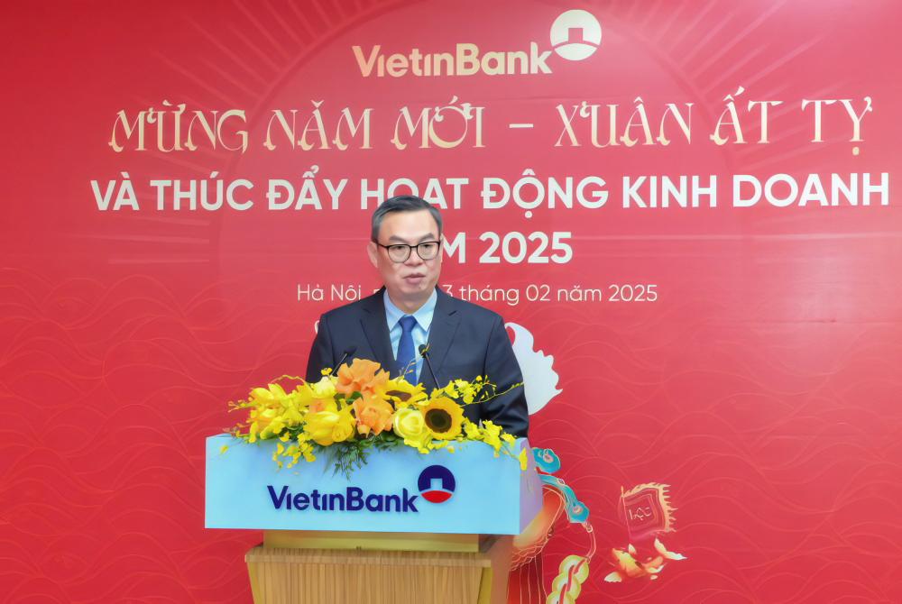 Chủ tịch HĐQT VietinBank Trần Minh Bình phát biểu tại buổi gặp mặt